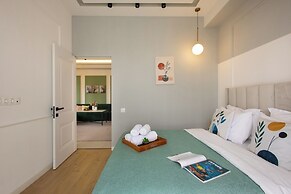Stay inn on Amiryan 26/4
