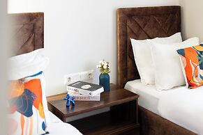 Stay inn on Amiryan 26/4