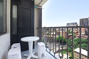 Stay inn on Amiryan 26/4