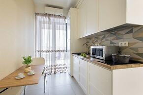 Stay inn on Amiryan 26/4