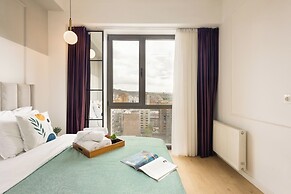Stay inn on Amiryan 26/4