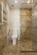 Stay inn on Amiryan 26/4