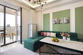Stay inn on Amiryan 26/4