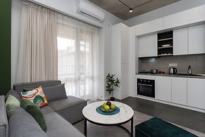 Stay inn on Amiryan 26/4