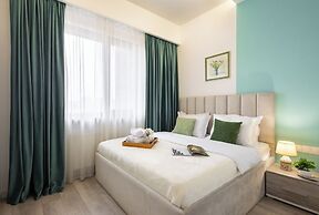 Stay inn on Amiryan 26/4