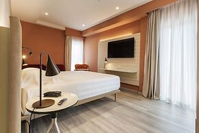 Adesso Hotel