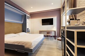 Adesso Hotel