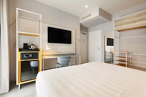 Adesso Hotel