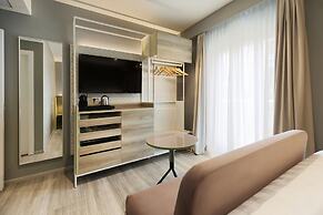 Adesso Hotel