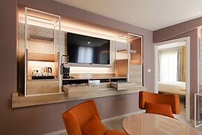 Adesso Hotel