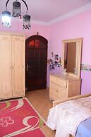 Kenzy Guest House