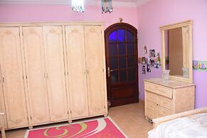 Kenzy Guest House