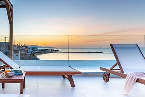 Wave an Idyllic Seafront Suite