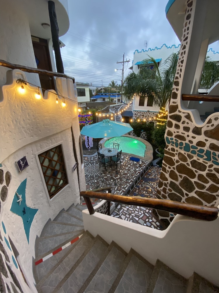 Maidith Galapagos Inn