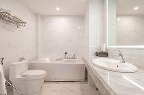 Reyna Luxury Hotel