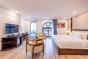 Reyna Luxury Hotel