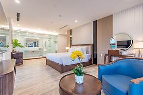 Reyna Luxury Hotel