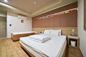 B&B HOTEL