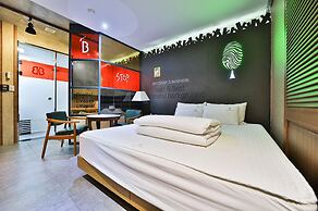B&B HOTEL