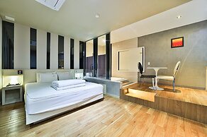 B&B HOTEL