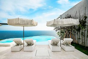 Private Jet Villa