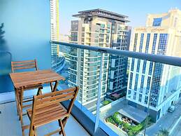 Supreme 2bedroom With Balcony in Business Bay