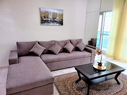 Supreme 2bedroom With Balcony in Business Bay