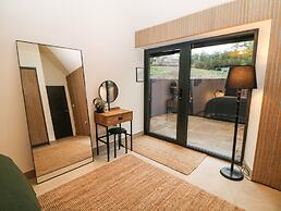 Overlea Coach House