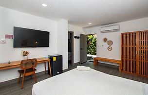 Yuli Hotel