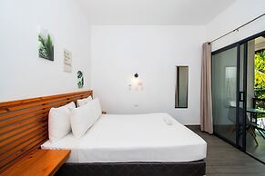 Yuli Hotel