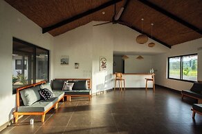 Yuli Hotel