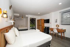 Yuli Hotel