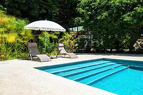 Yuli Hotel