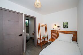 Yuli Hotel