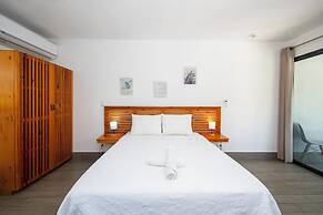 Yuli Hotel