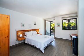 Yuli Hotel