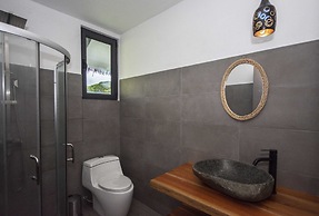 Yuli Hotel