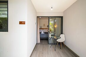 Yuli Hotel