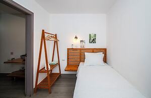Yuli Hotel