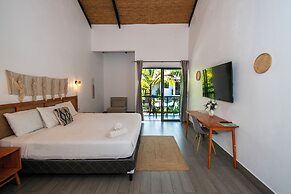Yuli Hotel
