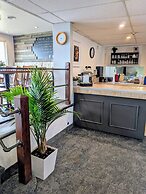 La Plage Motel
