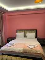 Taksim Miran Suit