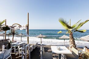 Kahlua Sea View Suites - Adults Only