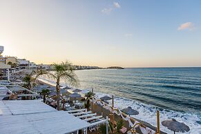 Kahlua Sea View Suites - Adults Only