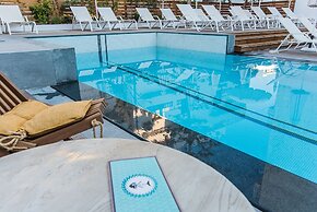 Kahlua Sea View Suites - Adults Only