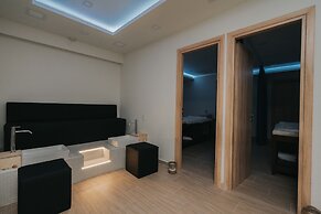 Kahlua Sea View Suites - Adults Only