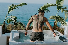 Kahlua Sea View Suites - Adults Only