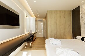Kahlua Sea View Suites - Adults Only