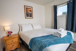 Downie Cottage by Revelstoke Vacations