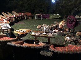 Explore Mara Camp